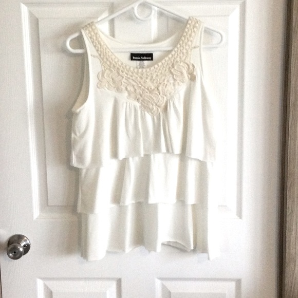 Ronnie Salloway Tops - Tank Top With Crochet Neckline